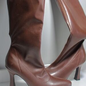 Women’s Brown Leather Healed Boots Size 7 Worn Once Price Listed OBO